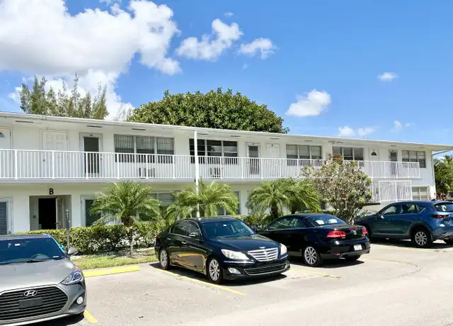 Property at 40 Windsor B Unit B, West Palm Beach, FL, 33417, 1 bed, 1.5 baths, [object Object]