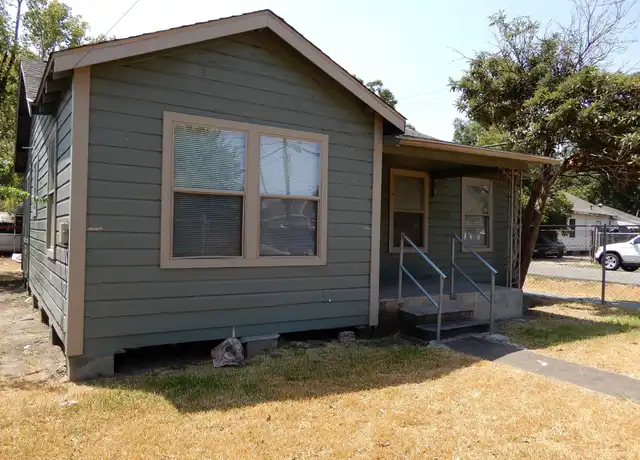 Property at 7102 Longview St, Houston, TX, 77020, 3 beds, 2 baths, [object Object]