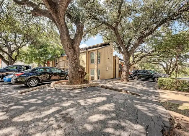 Property at 1000 W 26th St #219, Austin, TX, 78705, 1 bed, 1 bath, [object Object]
