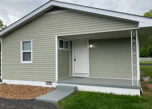 Property at 15 Bluff Ct, Fairview Heights, IL, 62208, 2 beds, 1 bath, [object Object]