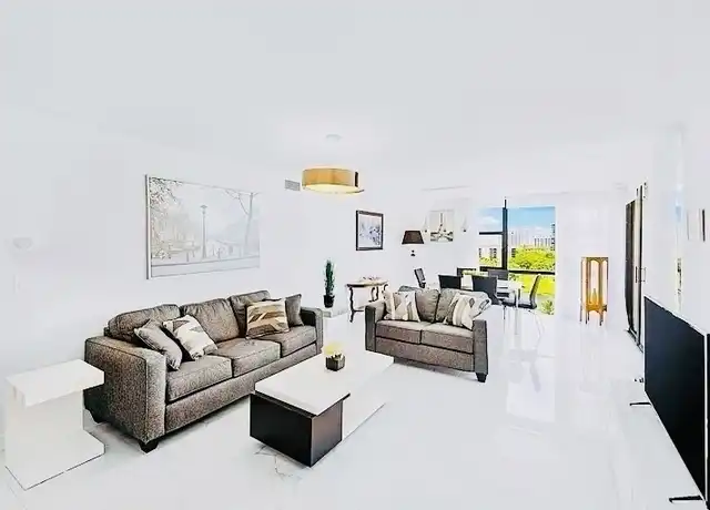 Property at 20301 W Country Club Dr #1023, Aventura, FL, 33180, 2 beds, 2 baths, [object Object]