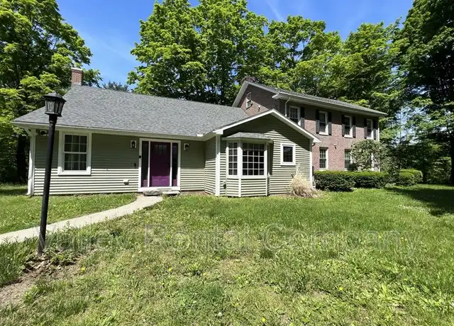 Property at 4 Lawrence Plain Rd Unit 1, Hadley, MA, 01035, 5 beds, 2 baths, [object Object]