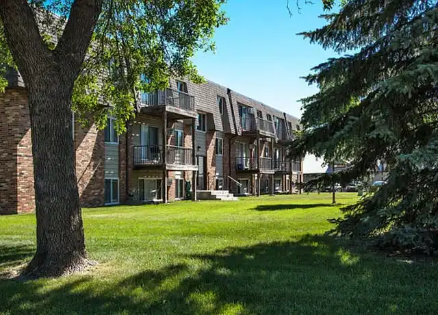 Property at Greenfield Estates - 7635 Greenfield Ave, St Paul, MN, 55112, 2 beds, 1 bath, [object Object]