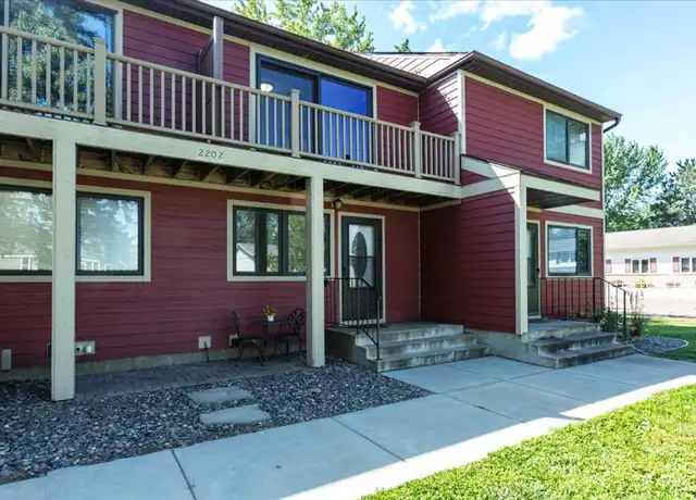 Property at 2202 4th Ave NE Unit 2, Menomonie, WI, 54751, 2 beds, 1 bath, [object Object]