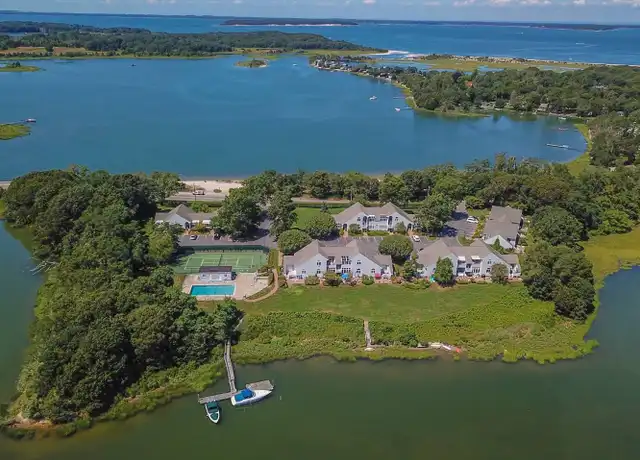 Property at 400 Noyack Rd Unit B3, Southampton, NY, 11968, 2 beds, 2 baths, [object Object]