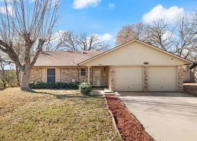 Property at 113 Pecan St, Azle, TX, 76020, 3 beds, 2 baths, [object Object]