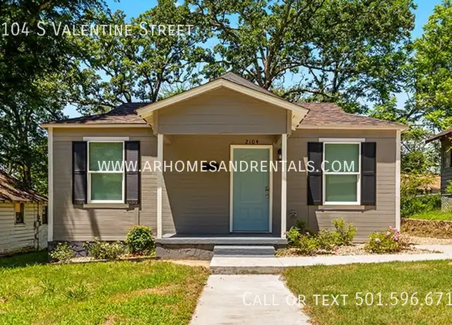 Property at 2104 S Valentine St, Little Rock, AR, 72204, 3 beds, 1 bath, [object Object]