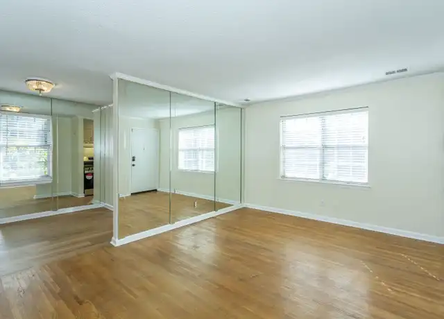 Property at 2053 Montreat Cir, Vestavia Hills, AL, 35216, 1 bed, 1 bath, [object Object]