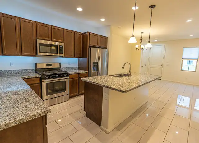 Property at 2477 W Market Pl, Chandler, AZ, 85248, 3 beds, 2.5 baths, [object Object]