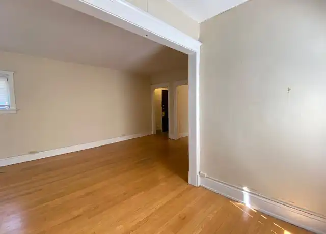 Property at 1233 N Marshall St Unit 10, Milwaukee, WI, 53202, 1 bed, 1 bath, [object Object]