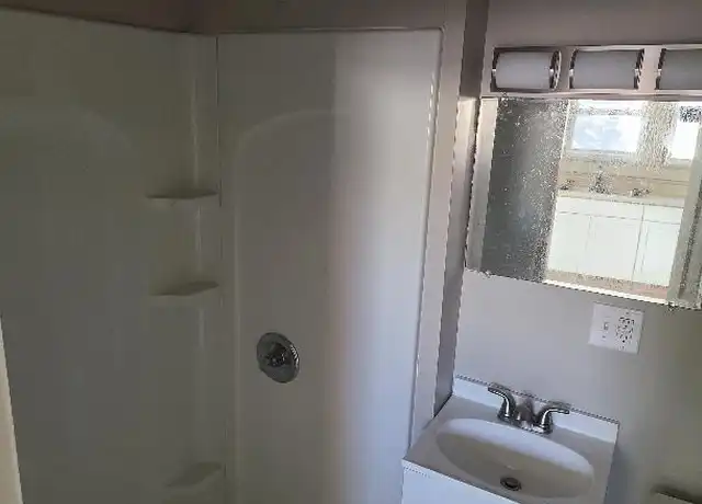 Property at 530 Park Ave, Salisbury, NC, 28144, 0 beds, 1 bath, [object Object]