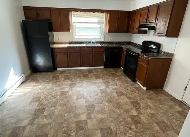 Property at Greenoaks Apartments - 11-21 Ashdown Rd, Burnt Hills, NY, 12019, 2 beds, 1 bath, [object Object]