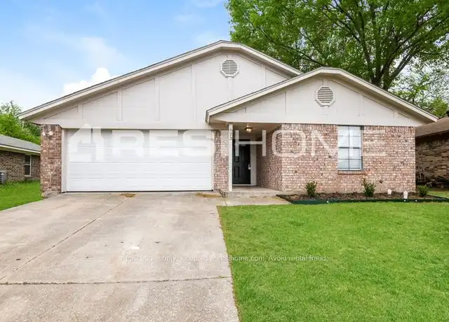 Property at 623 Allencrest Dr, Fort Worth, TX, 76108, 3 beds, 2 baths, [object Object]