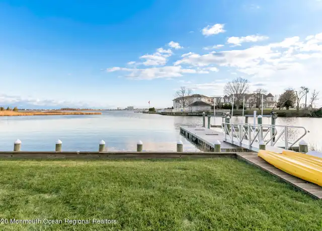 Property at Rumson, NJ, 07760, 4 beds, 3.5 baths, [object Object]
