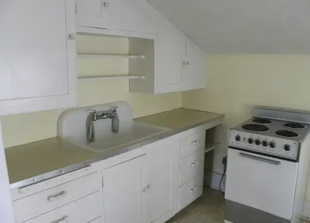 Property at 320 E 400 N Unit 2, Logan, UT, 84321, 1 bed, 1 bath, [object Object]