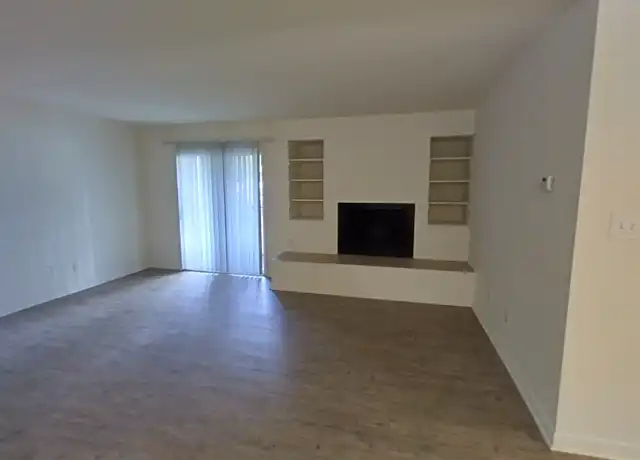 Property at 600 Reusens Rd Unit J105, Lynchburg, VA, 24503, 3 beds, 2 baths, [object Object]