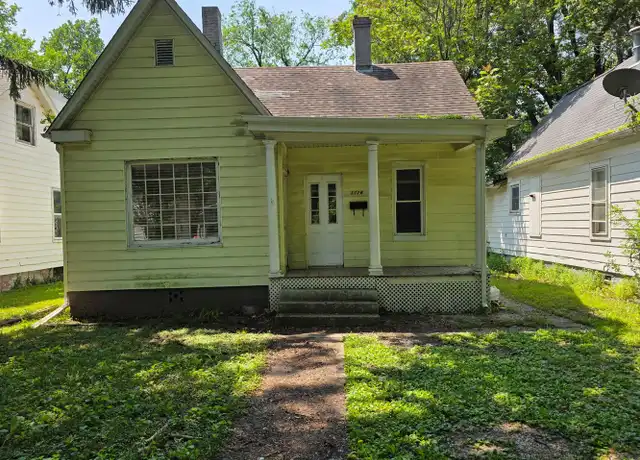 Property at 1126 E Spruce St, Springfield, IL, 62703, 2 beds, 1 bath, [object Object]