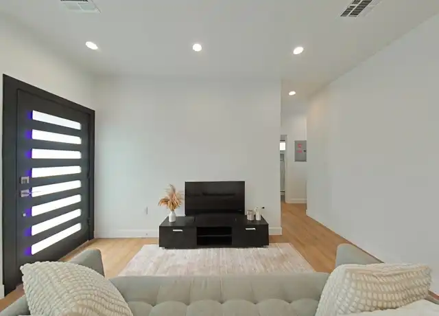 Property at 4519 Saint Elmo Dr, Los Angeles, CA, 90019, 3 beds, 3 baths, [object Object]
