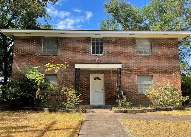 Property at 1007 Thomason St Unit 1, Huntsville, TX, 77320, 2 beds, 1 bath, [object Object]