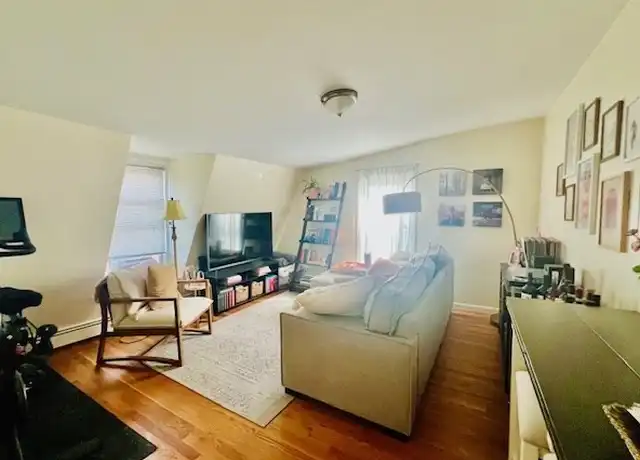 Property at 9 Parker St Unit 3, Boston, MA, 02129, 1 bed, 1 bath, [object Object]