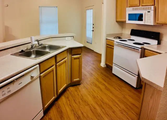 Property at 1801 W Lingleville Rd Unit 802, Stephenville, TX, 76401, 1 bed, 1 bath, [object Object]