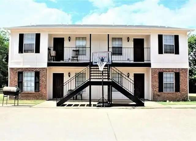 Property at 620 Race St Unit B, Crowley, TX, 76036, 2 beds, 1 bath, [object Object]