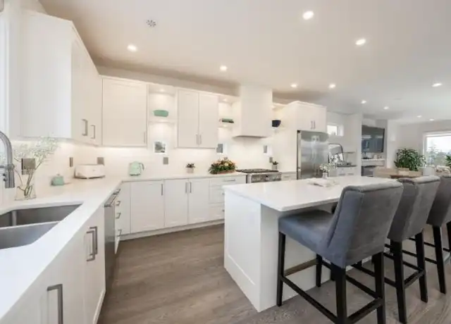 Property at 711 W 26th St, Austin, TX, 78705, 2 beds, 1 bath, [object Object]