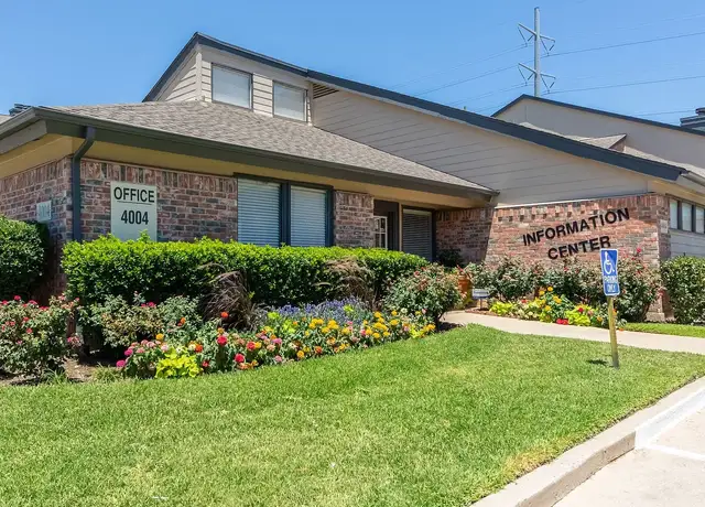 Photo of 4004 Block Dr, Irving, TX 75038