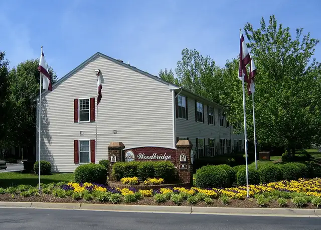 Photo of 717 Hunters Bridge Dr, Chesapeake, VA 23320