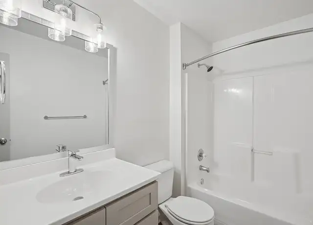 Photo of 717 Hunters Bridge Dr, Chesapeake, VA 23320