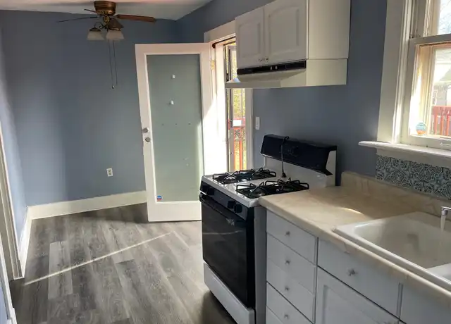 Property at 119 W Ashland Ave Unit 1, Louisville, KY, 40214, 2 beds, 1 bath, [object Object]
