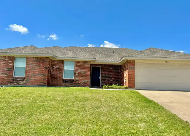 Property at 2608 Castle Pines Dr, Burleson, TX, 76028, 3 beds, 2 baths, [object Object]