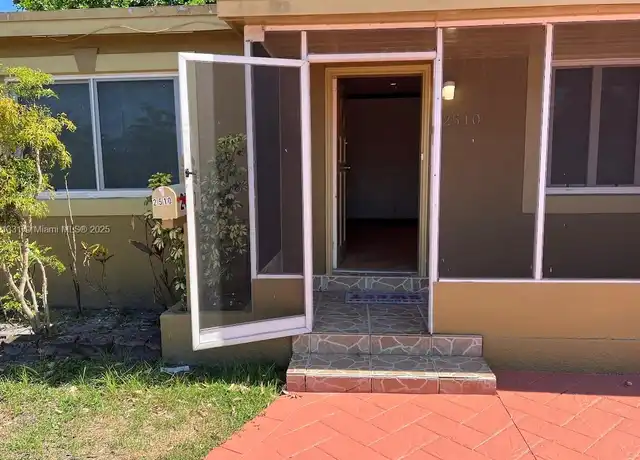 Property at 2510 Wiley St, Hollywood, FL, 33020, 3 beds, 2 baths, [object Object]
