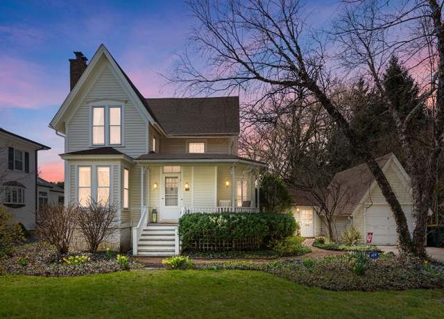 Photo of 510 Ash St, Winnetka, IL 60093