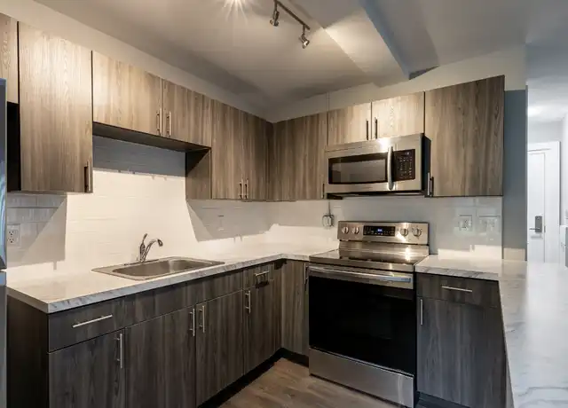 Property at 885 Covington Dr Unit 412, Highland Park, MI, 48203, 1 bed, 1 bath, [object Object]