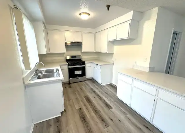 Property at Cordary Apartments - 14118 Cordary Ave, Hawthorne, CA, 90250, 1 bed, 1 bath, [object Object]