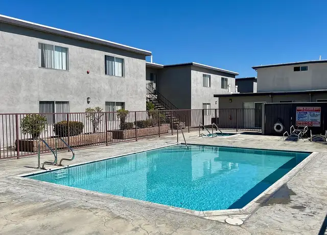 Photo of 14118 Cordary Ave, Hawthorne, CA 90250