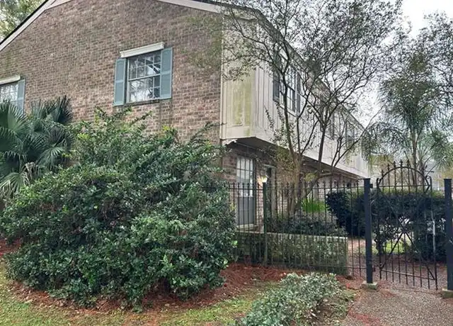 Property at 913 Vouray Dr Unit B, Kenner, LA, 70065, 2 beds, 1.5 baths, [object Object]