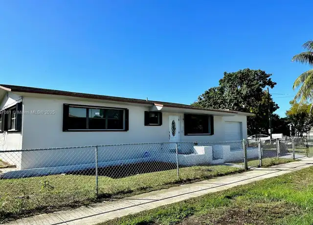 Property at 460 NE 169th St Unit 1, North Miami Beach, FL, 33162, 2 beds, 2 baths, [object Object]