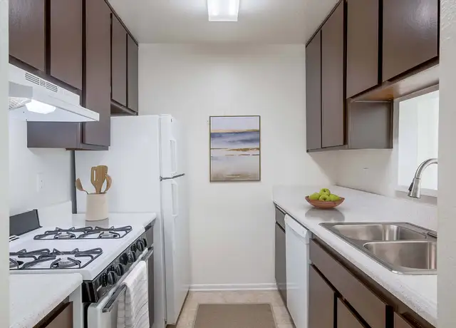 Photo of 113 S U St, Lompoc, CA 93436