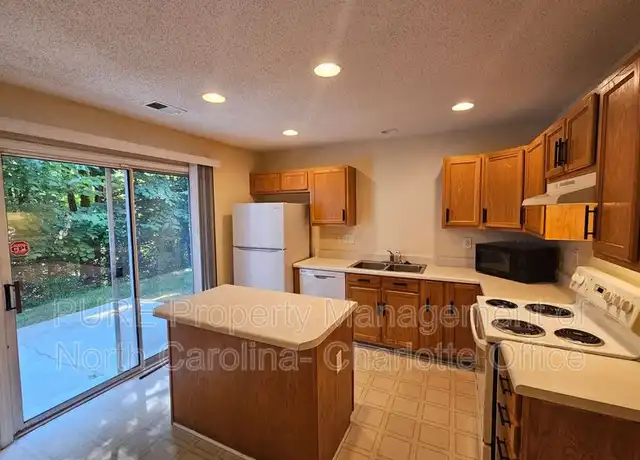 Property at 1867 Forest Side Ln, Charlotte, NC, 28213, 2 beds, 2.5 baths, [object Object]