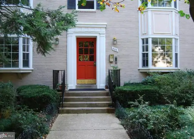 Property at 806 S Arlington Mill Dr #104, Arlington, VA, 22204, 2 beds, 1 bath, [object Object]
