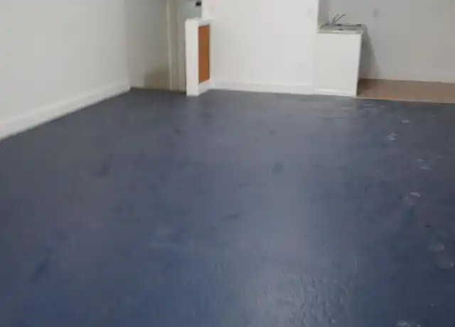 Property at 33 S 3rd St Unit Lower Level, Philadelphia, PA, 19106, 0 beds, 1 bath, [object Object]