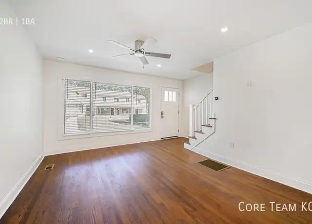 Property at 5044 Baltimore Ave Unit 5036, Kansas City, MO, 64112, 2 beds, 1 bath, [object Object]