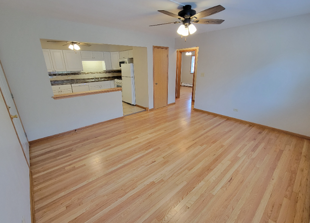 Photo of 701 Lake St, Antioch, IL 60002