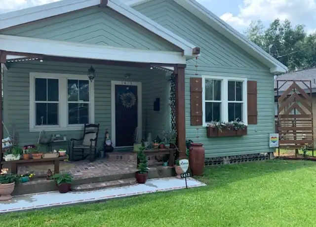 Property at 1413 W Saint Mary Blvd, Lafayette, LA, 70506, 2 beds, 2 baths, [object Object]