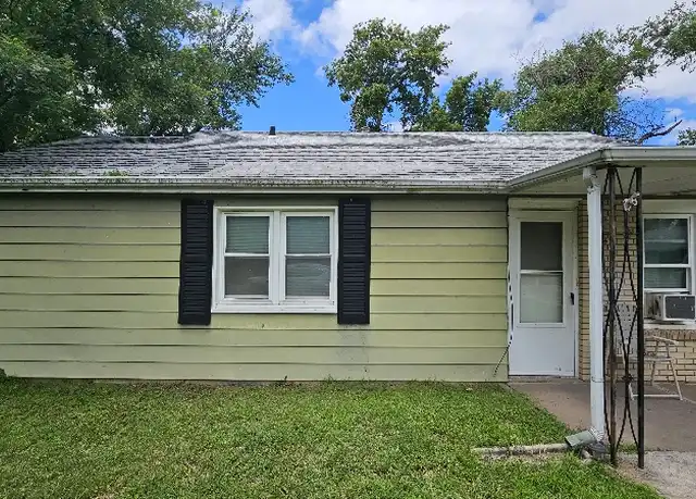 Property at 940 Hancock St, Salina, KS, 67401, 2 beds, 1 bath, [object Object]