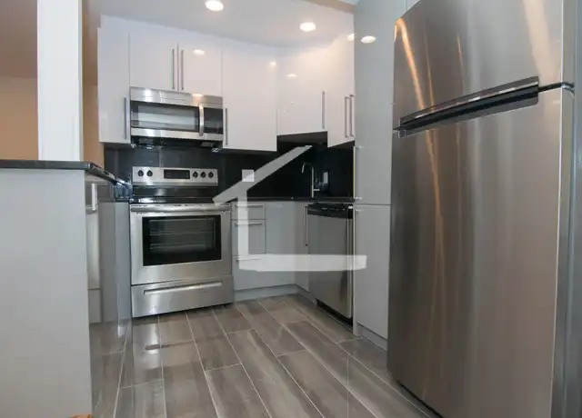 Property at 1801 Beacon St Unit 2, Brookline, MA, 02445, 3 beds, 2 baths, [object Object]
