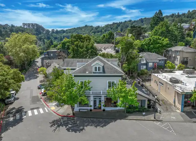 Property at 29 1st St Unit 7, Corte Madera, CA, 94925, 2 beds, 1 bath, [object Object]