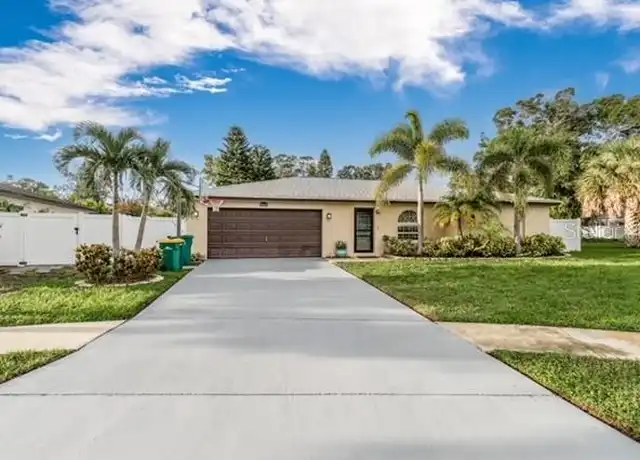 Property at 9605 129th Ave, Largo, FL, 33773, 3 beds, 2 baths, [object Object]